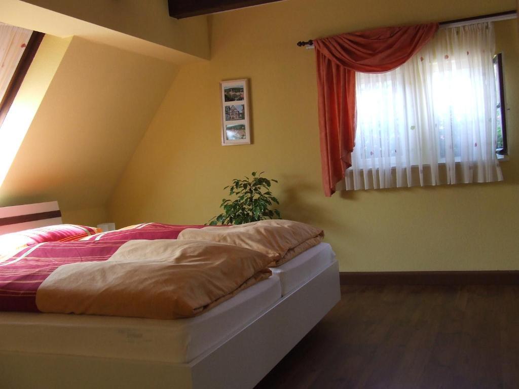 Hotel Haus am Kastanienwald Dörrenbach Zimmer foto